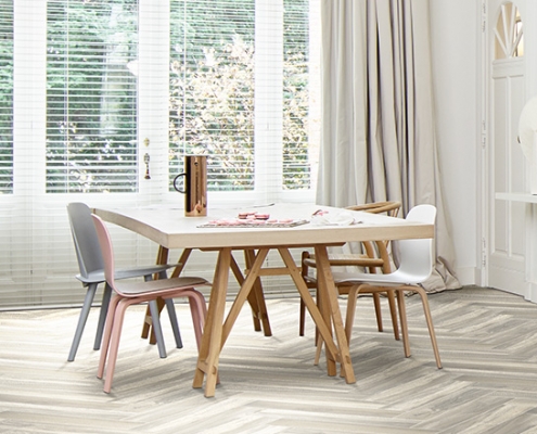 748_Interfloor-Dynamic-Stone_118_Woonkamer-495×400 Interieur bij De Luifel, bovenkarspel